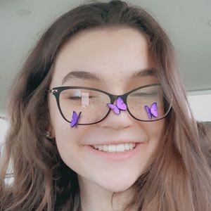 Meet your Posher, Lucy